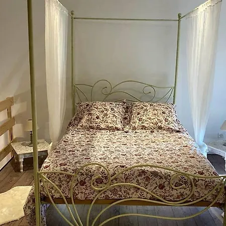 Gite Romantique Dans Maison Vigneronne Châtel-Guyon Buitenkant foto